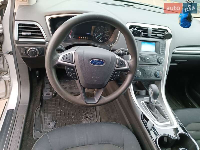 Седан Ford Fusion 2013 в Полтаве