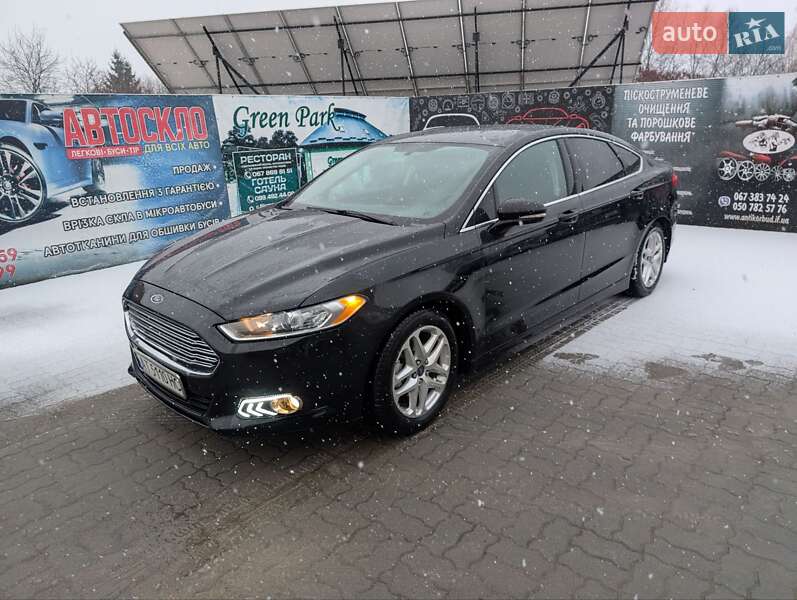 Седан Ford Fusion 2015 в Калуше