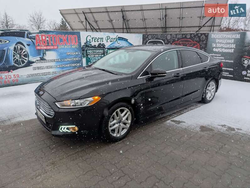 Седан Ford Fusion 2015 в Калуше