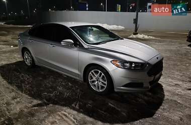 Седан Ford Fusion 2013 в Полтаві