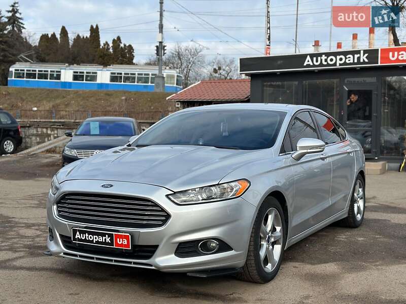 Седан Ford Fusion 2014 в 