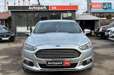 Седан Ford Fusion 2014 в 
