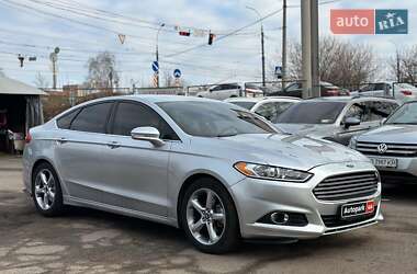 Седан Ford Fusion 2014 в 