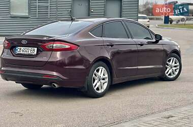 Седан Ford Fusion 2012 в 