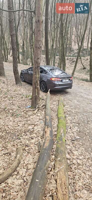 Седан Ford Fusion 2016 в Львові