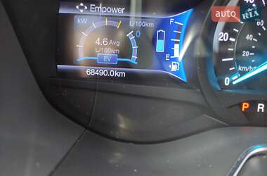 Седан Ford Fusion 2017 в 