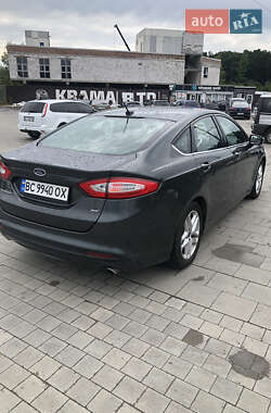 Седан Ford Fusion 2014 в 