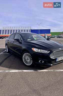 Седан Ford Fusion 2016 в 