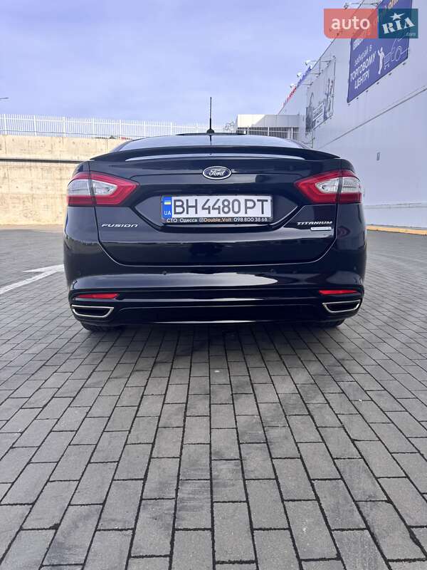Седан Ford Fusion 2016 в Одесі