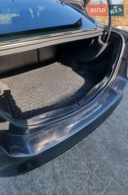 Седан Ford Fusion 2015 в 