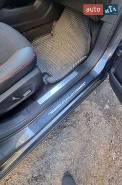 Седан Ford Fusion 2015 в 