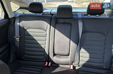 Седан Ford Fusion 2015 в 