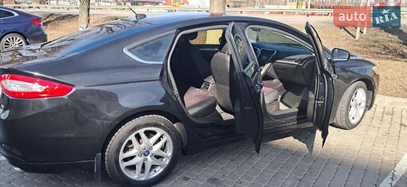 Седан Ford Fusion 2014 в Вінниці