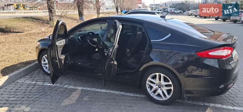 Седан Ford Fusion 2014 в Вінниці