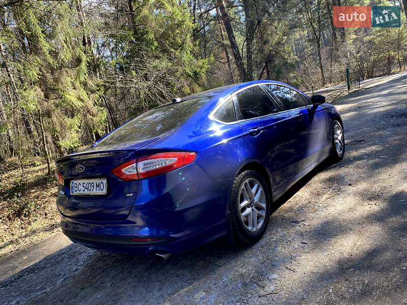 Седан Ford Fusion 2015 в Буске