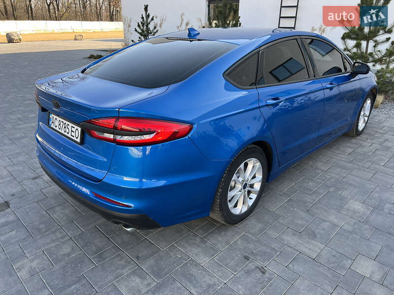 Седан Ford Fusion 2020 в Луцке