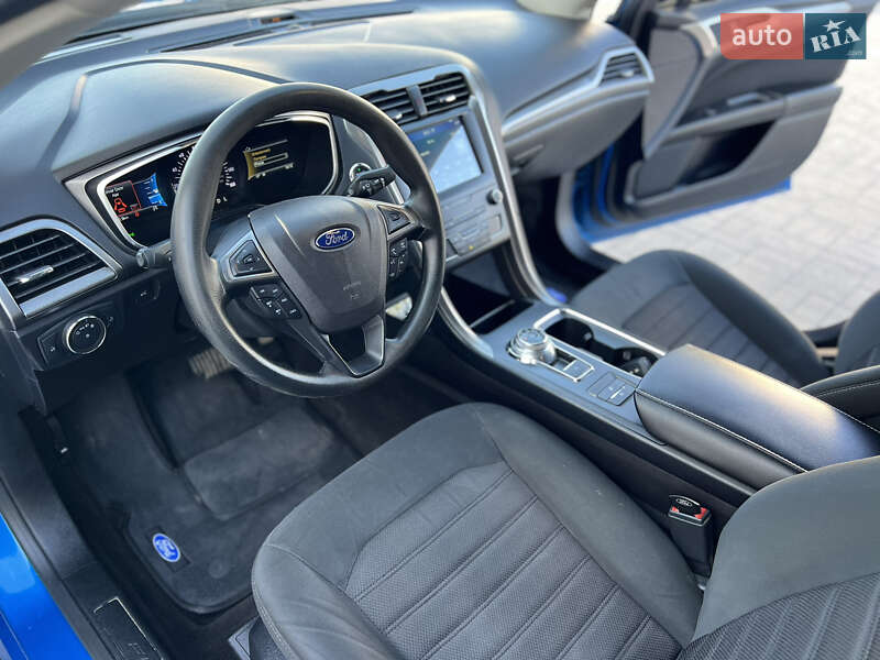 Седан Ford Fusion 2020 в Луцке