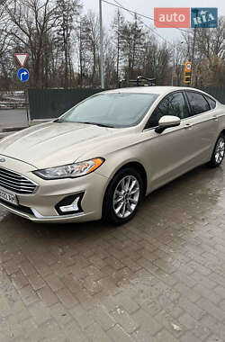 Седан Ford Fusion 2016 в Тернополі