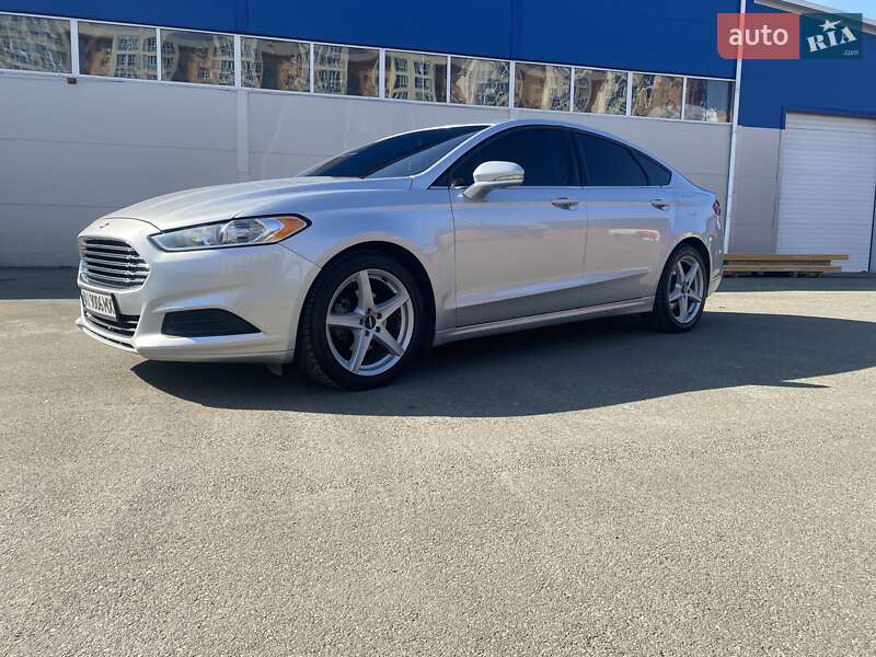 Седан Ford Fusion 2015 в Киеве фото 7 Седан Ford Fusion 2015 в Киеве