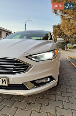 Седан Ford Fusion 2016 в Одесі