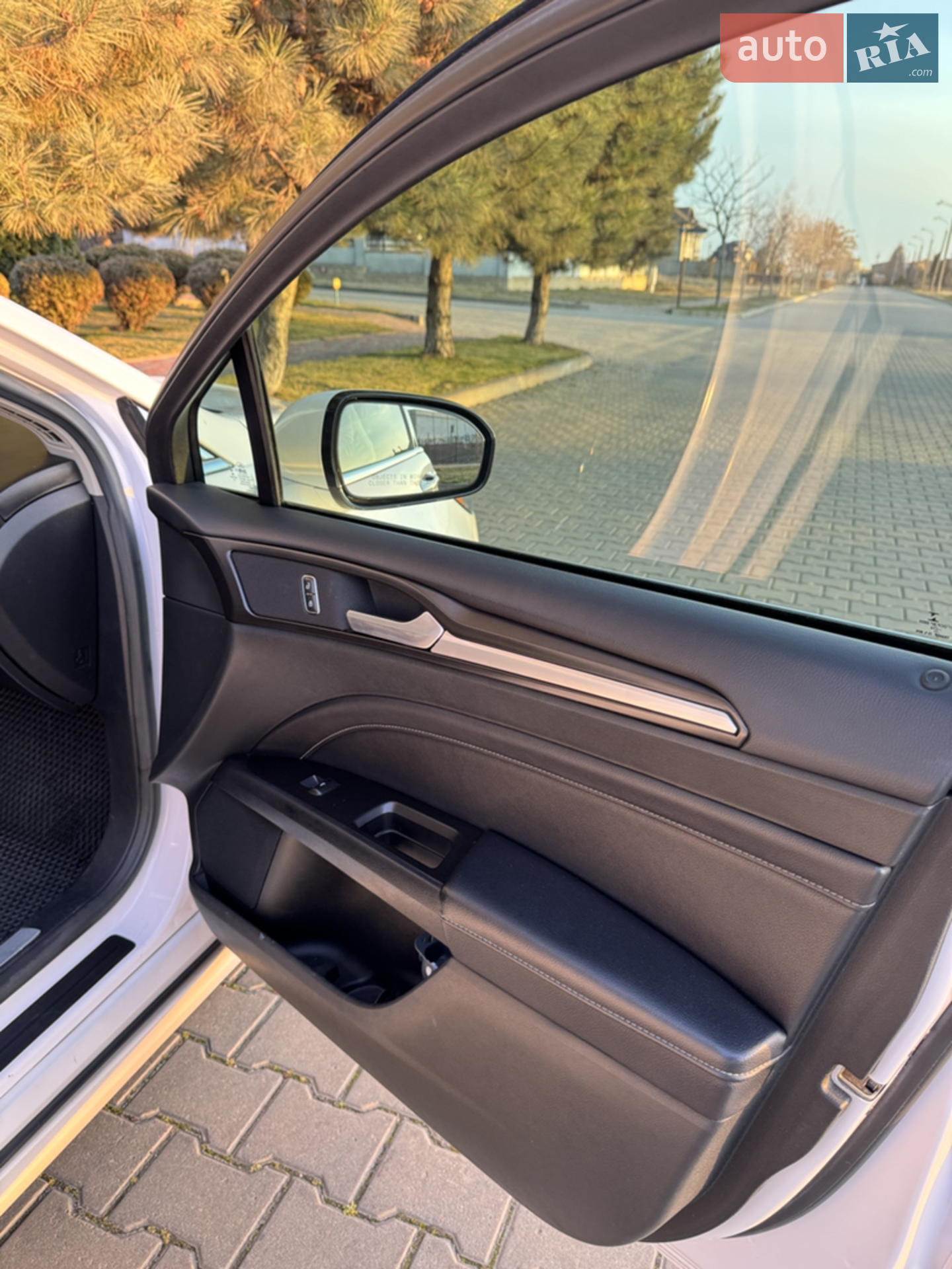 2016 Ford Fusion - мініатюра 23