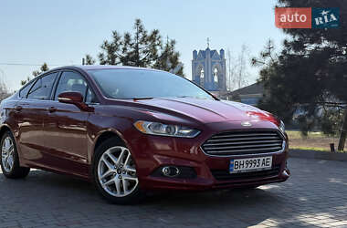 Седан Ford Fusion 2014 в 