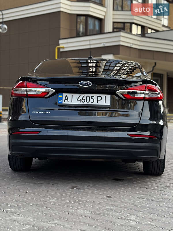 Седан Ford Fusion 2018 в Киеве