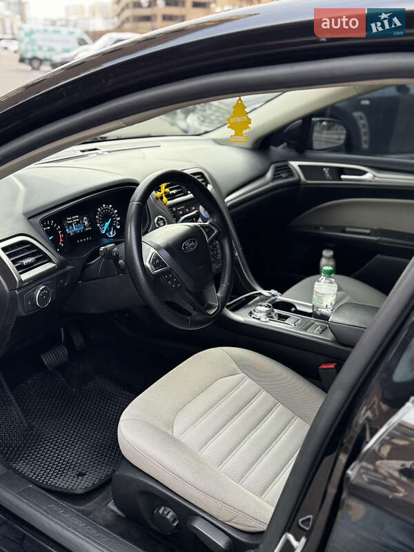Седан Ford Fusion 2018 в Киеве