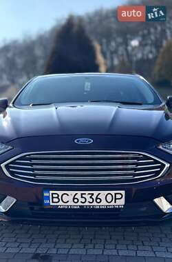 Седан Ford Fusion 2017 в Винниках