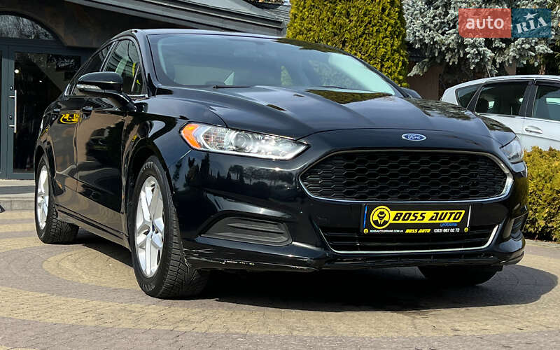 Седан Ford Fusion 2015 в 