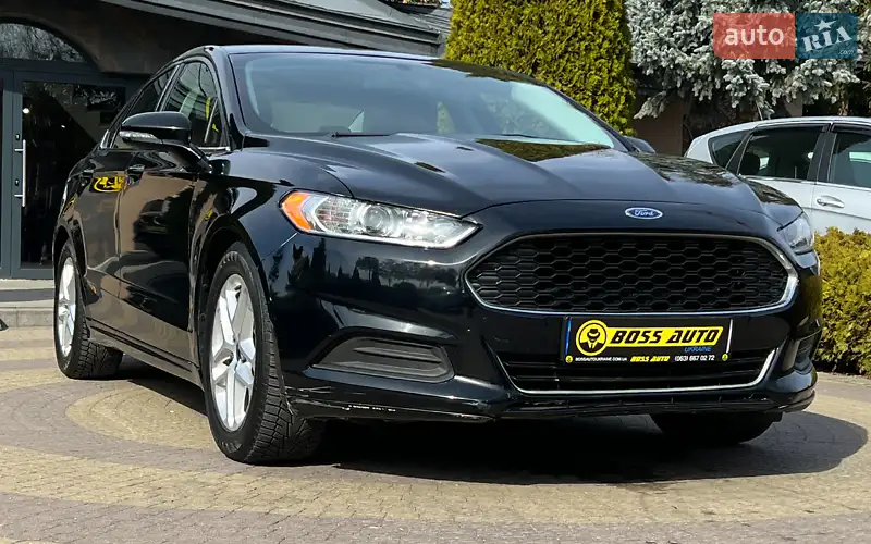 Седан Ford Fusion 2015 в 