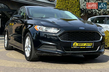 Седан Ford Fusion 2015 в 