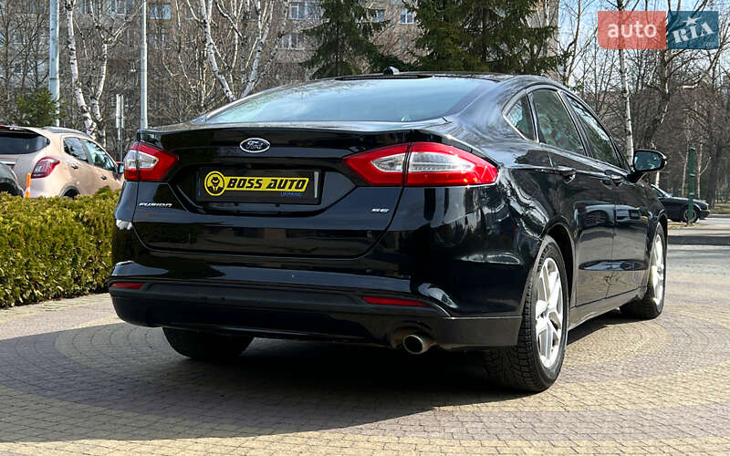 Седан Ford Fusion 2015 в Львове