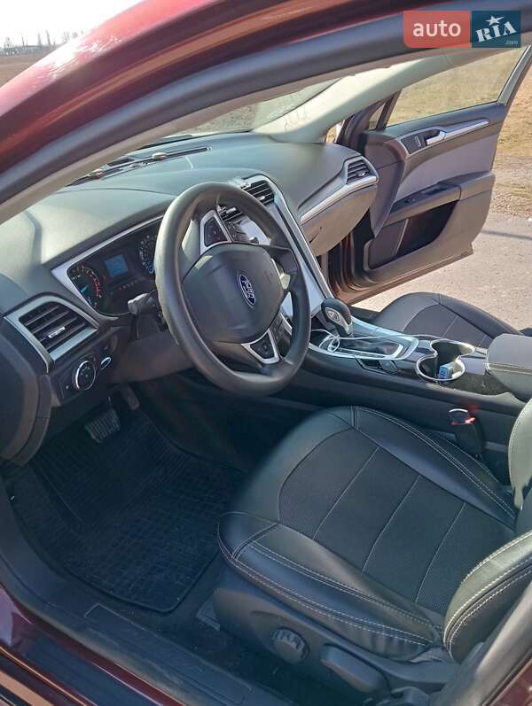 Седан Ford Fusion 2016 в Києві