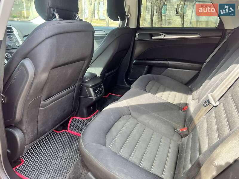 Седан Ford Fusion 2014 в Харкові