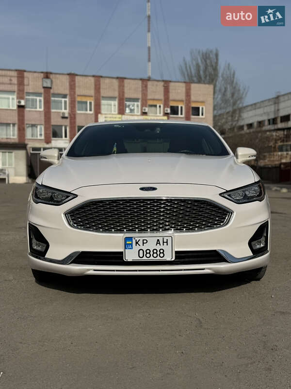 Ford Fusion 2019