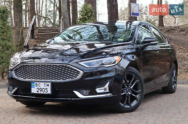 Седан Ford Fusion 2019 в 
