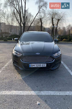 Седан Ford Fusion 2013 в 