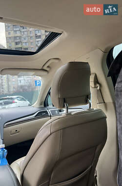Седан Ford Fusion 2013 в 