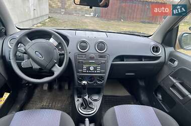 Хетчбек Ford Fusion 2010 в 