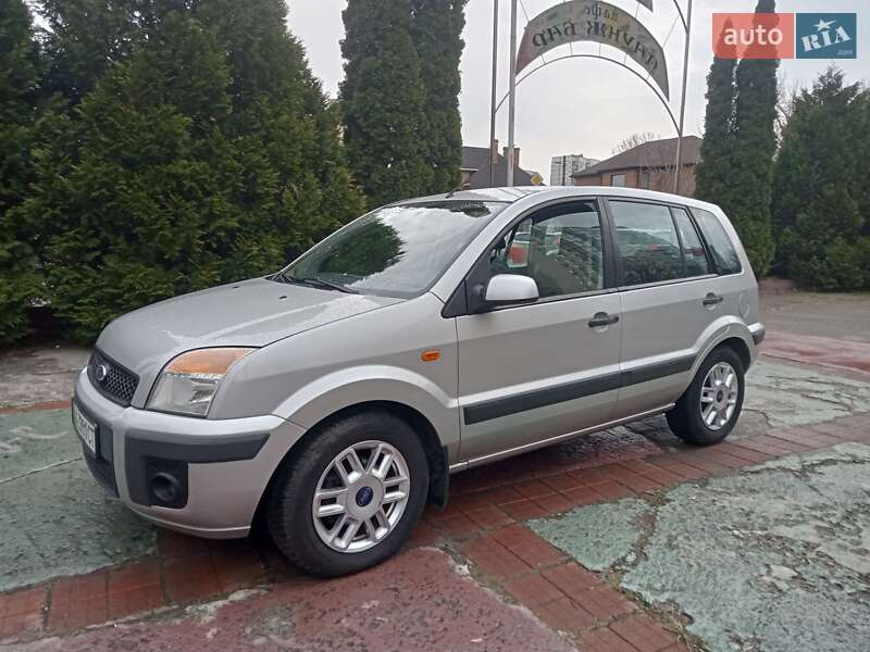 Хэтчбек Ford Fusion 2007 в Киеве
