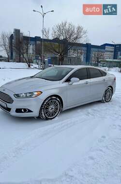 Седан Ford Fusion 2013 в 
