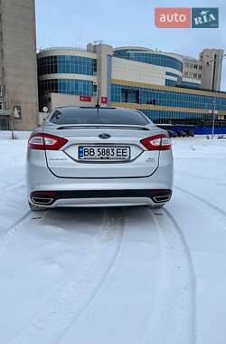 Седан Ford Fusion 2013 в 