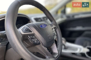 Седан Ford Fusion 2015 в Тернополе
