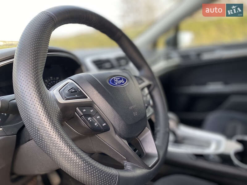 Седан Ford Fusion 2015 в Тернополе