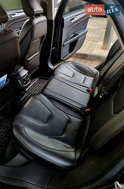 Седан Ford Fusion 2015 в 