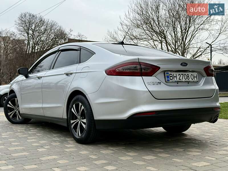 Седан Ford Fusion 2013 в Одесі
