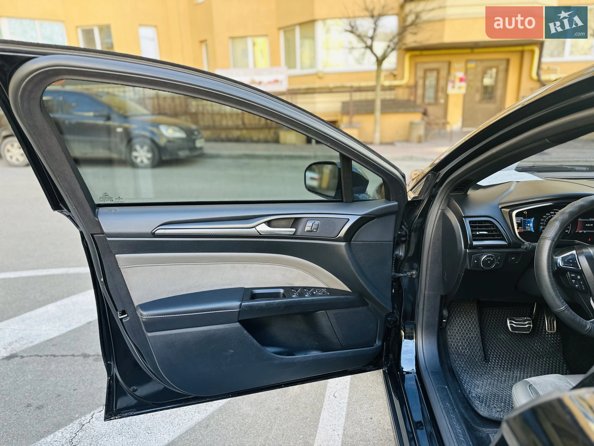 2016 Ford Fusion - мініатюра 15
