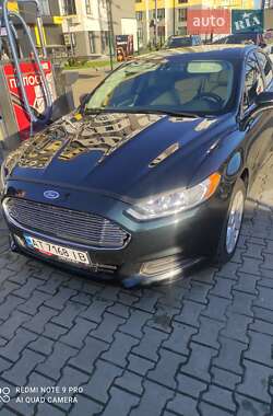 Седан Ford Fusion 2014 в 