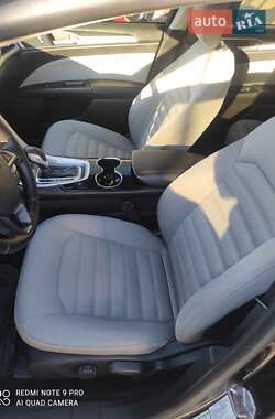 Седан Ford Fusion 2014 в 